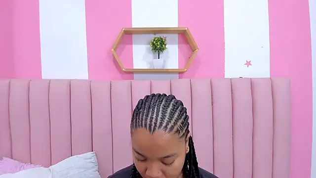 ISABELLA 020 online show from 03-14-25, 11:34