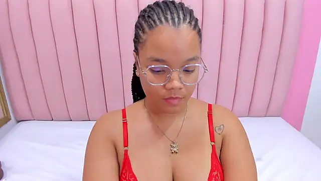 ISABELLA 020 online show from 03-20-25, 03:04