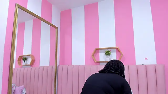 ISABELLA 020 online show from 03-22-25, 11:53