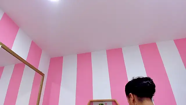 ISABELLA 020 online show from 09-19-25, 02:18