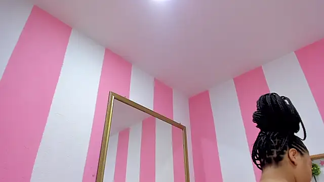 ISABELLA 020 online show from 10-04-25, 12:14