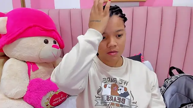 ISABELLA 020 online show from 10-10-25, 12:04