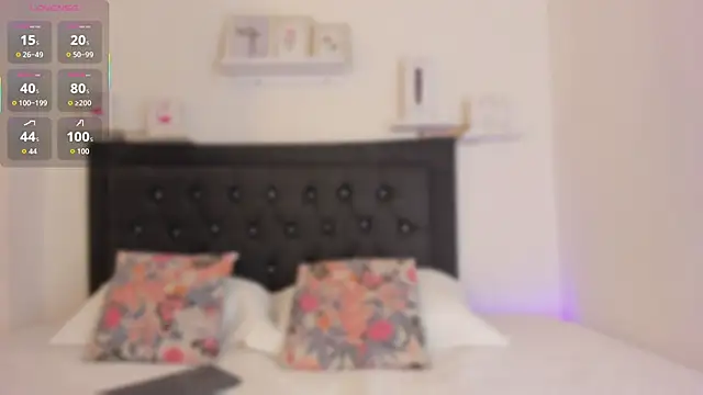 coralsmith11 online show from 11-17-25, 07:08