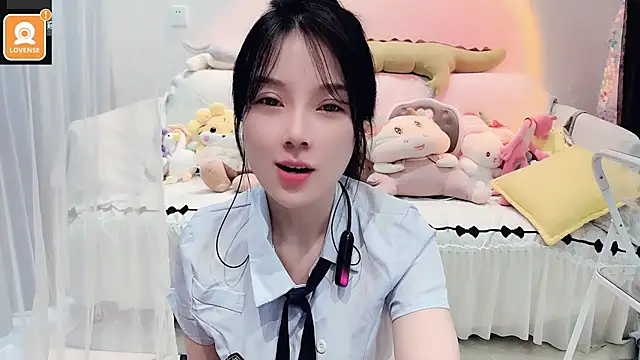 AKiKi711 online show from 09-12-25, 04:34