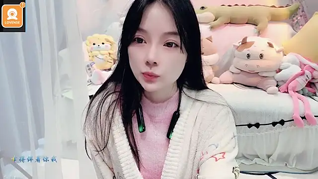 AKiKi711 online show from 10-09-25, 04:32