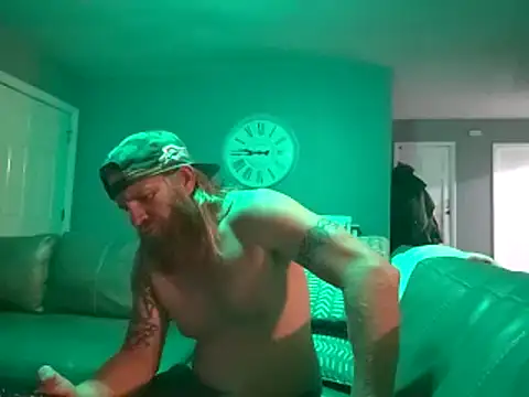 Snapshot of whitehammer94u chatting on 11-04-25, 04:00 whitehammer94u online show from 11-04-25, 04:00