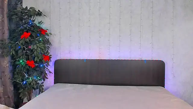 Milana Crystal  online show from 12-19-24, 11:18