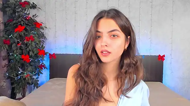 Milana Crystal  online show from 12-30-24, 11:15