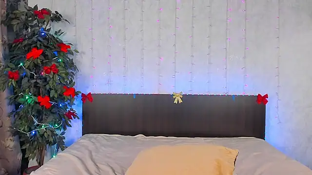 Milana Crystal  online show from 12-31-24, 11:20