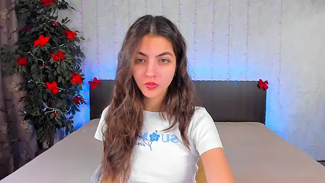 Milana Crystal  online show from 01-24-25, 08:13