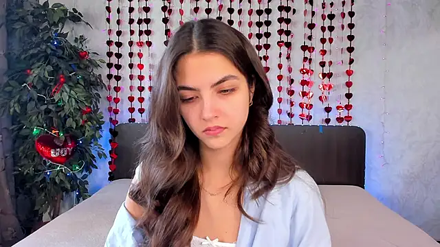 Milana Crystal  online show from 02-11-25, 08:15