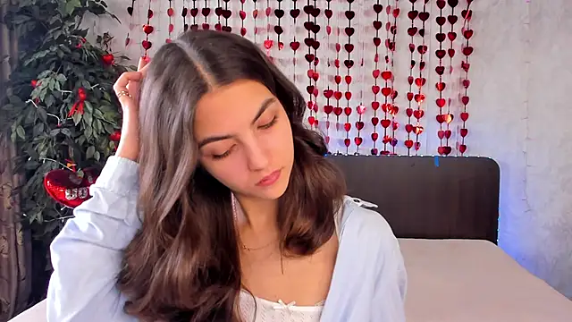 Milana Crystal  online show from 02-16-25, 08:21