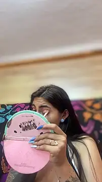 Cori Paige online show from 12-21-25, 01:46