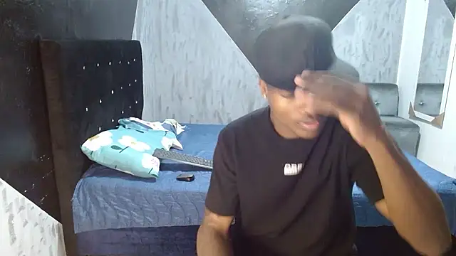 MiguelAngelxl online show from 01-10-26, 09:22