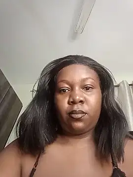 Snapshot of SassyAss_Coco chatting on 06-17-26, 01:19 SassyAss Coco online show from 06-17-26, 01:19