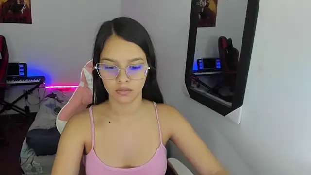 jessi and boy online show from 12-14-25, 07:18