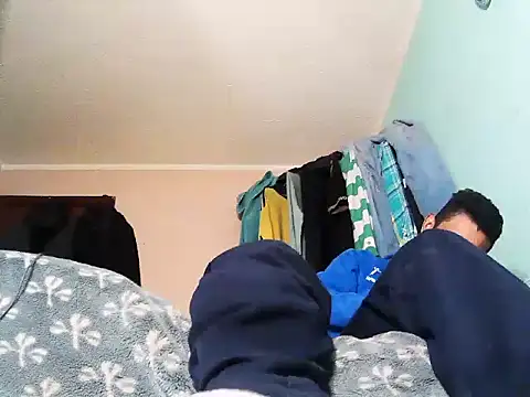 andrescaraballo online show from 10-24-25, 03:14