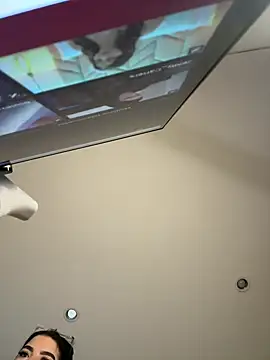 Kylie2211 online show from 02-26-25, 11:09