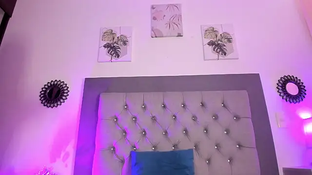 Kylie2211 online show from 03-18-25, 06:37