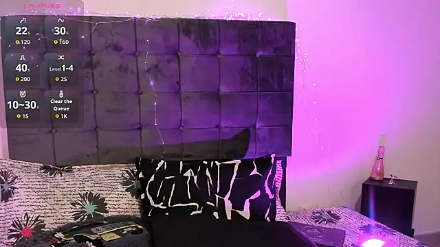 Kylie2211 online show from 11-15-25, 11:18