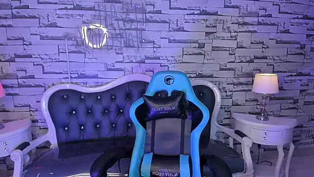 Snapshot of carlie_mayer_v chatting on 12-20-24, 10:49 carlie mayer v online show from 12-20-24, 10:49