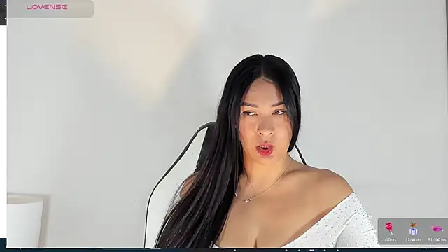 bella hadid1  online show from 03-02-25, 05:58