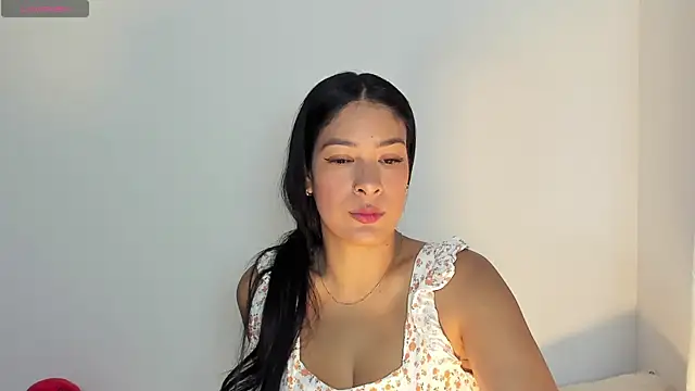bella hadid1  online show from 06-23-26, 10:13