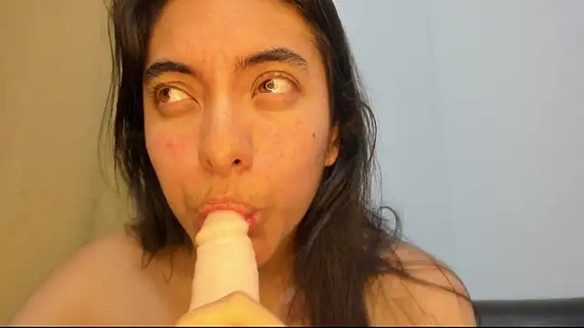 Snapshot of miss_eylens chatting on 07-14-26, 10:21 miss eylens online show from 07-14-26, 10:21