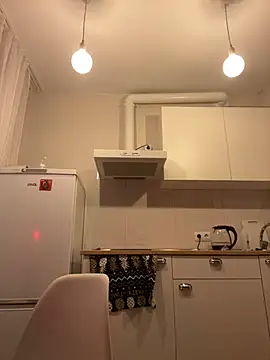 Eva Weyne online show from 01-10-25, 07:54