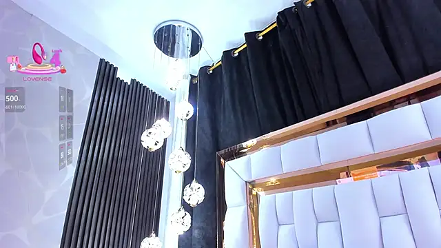 SarayRoyse online show from 04-08-26, 07:25