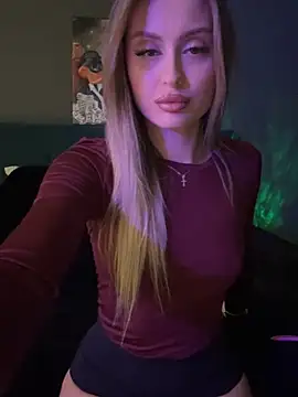 Snapshot of Sweet__Milly chatting on 01-12-25, 01:16 Sweet Milly online show from 01-12-25, 01:16