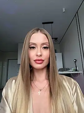 Snapshot of Sweet__Milly chatting on 09-28-25, 01:38 Sweet Milly online show from 09-28-25, 01:38