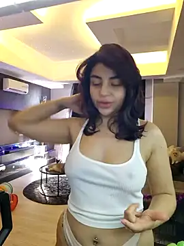 Snapshot of Esmertarcinim chatting on 01-11-25, 11:56 Esmertarcinim online show from 01-11-25, 11:56