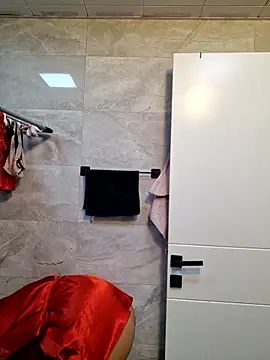 Snapshot of Esmertarcinim chatting on 03-08-25, 12:09 Esmertarcinim online show from 03-08-25, 12:09