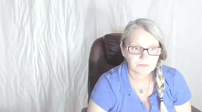 irinamaux online show from 02-26-25, 12:03