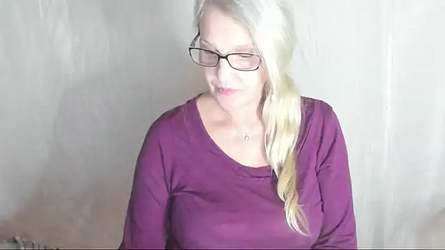 irinamaux online show from 03-09-25, 05:28