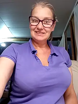 irinamaux online show from 10-14-25, 02:45