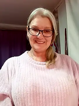 Snapshot of irinamaux chatting on 01-31-26, 10:41 irinamaux online show from 01-31-26, 10:41