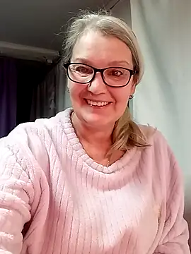 Snapshot of irinamaux chatting on 02-06-26, 01:32 irinamaux online show from 02-06-26, 01:32