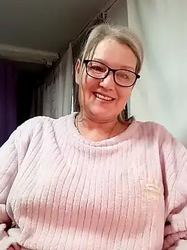 Snapshot of irinamaux chatting on 02-11-26, 07:02 irinamaux online show from 02-11-26, 07:02