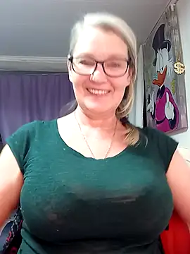 Snapshot of irinamaux chatting on 02-22-26, 03:18 irinamaux online show from 02-22-26, 03:18