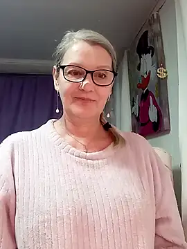 Snapshot of irinamaux chatting on 02-27-26, 06:13 irinamaux online show from 02-27-26, 06:13