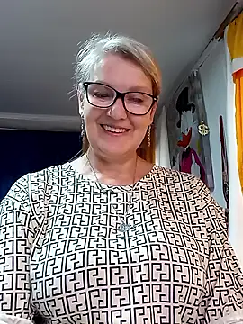 Snapshot of irinamaux chatting on 04-18-26, 08:18 irinamaux online show from 04-18-26, 08:18