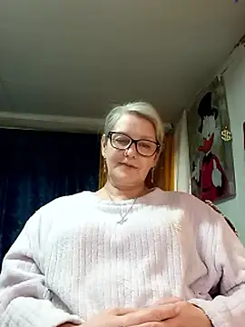 Snapshot of irinamaux chatting on 04-23-26, 12:29 irinamaux online show from 04-23-26, 12:29