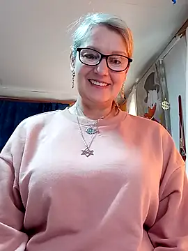Snapshot of irinamaux chatting on 04-24-26, 07:00 irinamaux online show from 04-24-26, 07:00