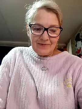 Snapshot of irinamaux chatting on 04-26-26, 07:50 irinamaux online show from 04-26-26, 07:50