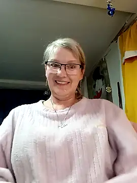 Snapshot of irinamaux chatting on 04-30-26, 01:01 irinamaux online show from 04-30-26, 01:01