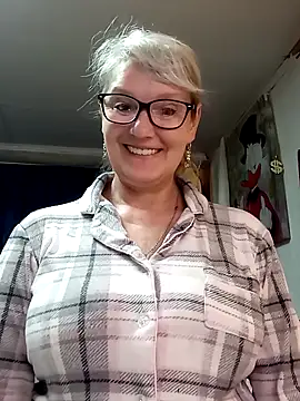 Snapshot of irinamaux chatting on 05-15-26, 07:59 irinamaux online show from 05-15-26, 07:59
