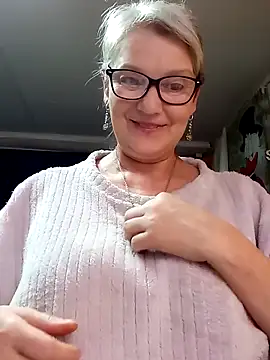 Snapshot of irinamaux chatting on 05-20-26, 10:38 irinamaux online show from 05-20-26, 10:38