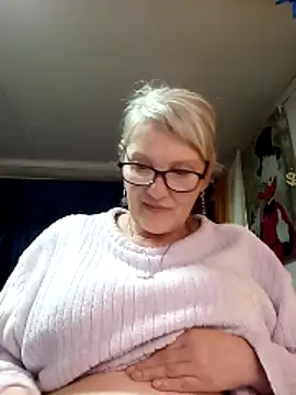 Snapshot of irinamaux chatting on 05-28-26, 12:57 irinamaux online show from 05-28-26, 12:57